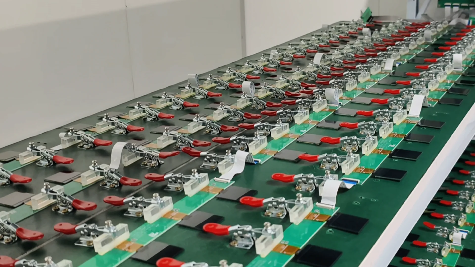 Průvodce návrhem teploty prostředí TFT: Profesionální poradenství od CNK Electronics