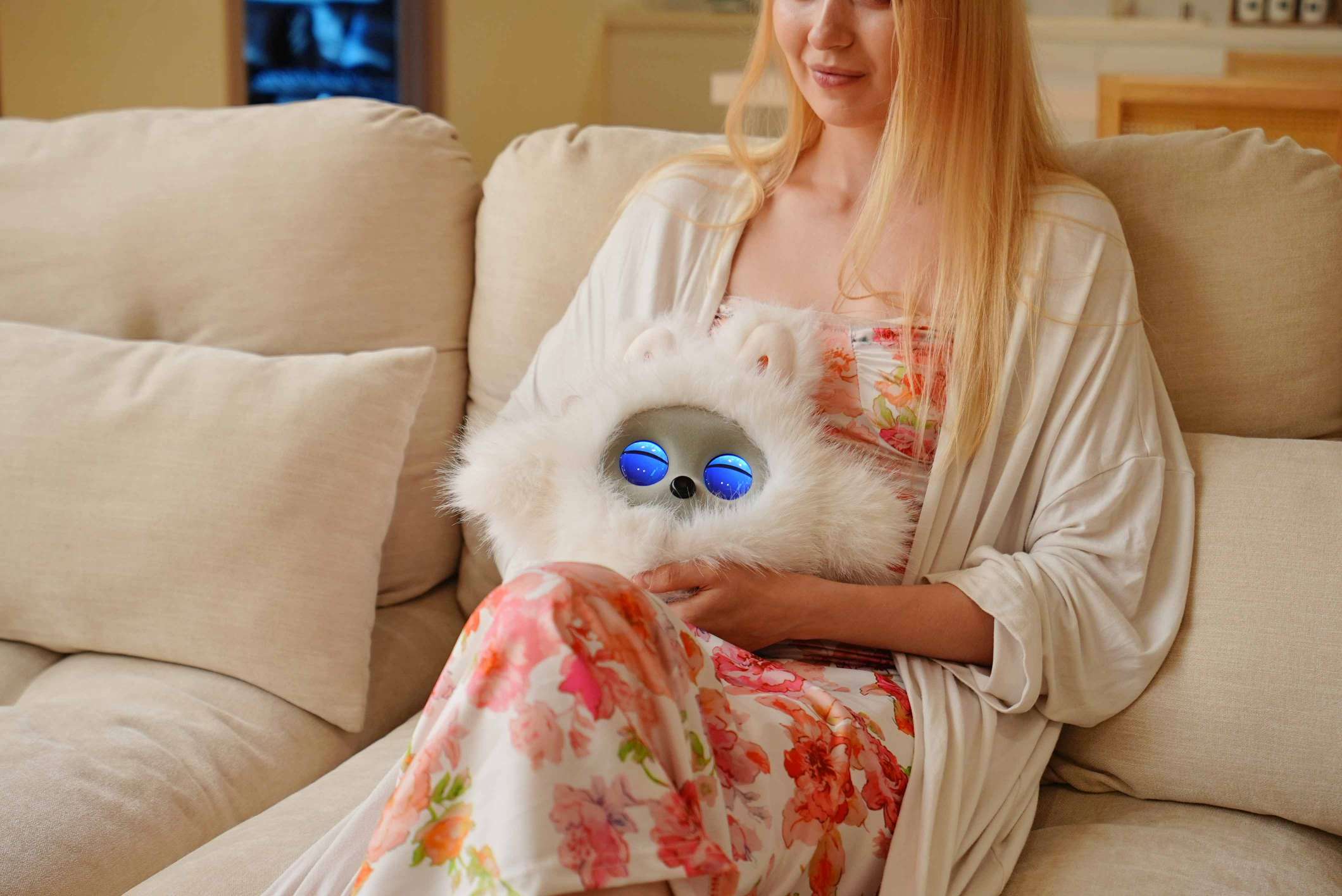 Robotický mazlíček s umělou inteligencí: Technologie, díky níž je společnost teplejší